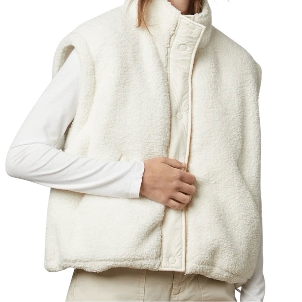 In good state oversized fleece Soft Vest